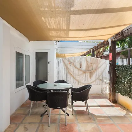 Oliwood - Cabaret Apartment