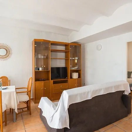 Oliwood - Cabaret Apartament Playa
